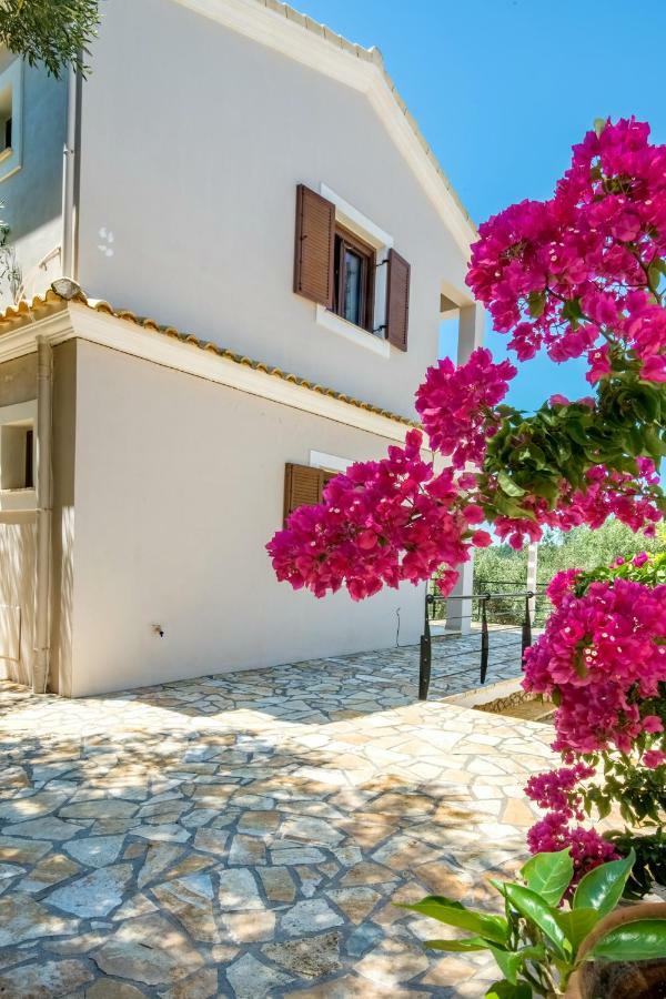 Villa Bougarini Haven Family Villa Rock Pool Oasis Ieromonachos Exterior foto