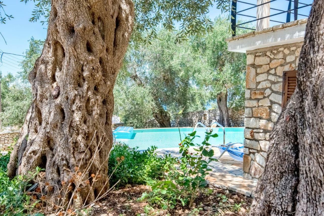 Villa Bougarini Haven Family Villa Rock Pool Oasis Ieromonachos Exterior foto