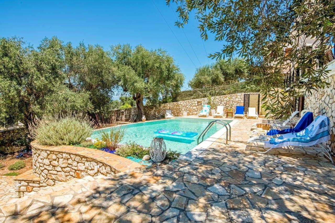 Villa Bougarini Haven Family Villa Rock Pool Oasis Ieromonachos Exterior foto
